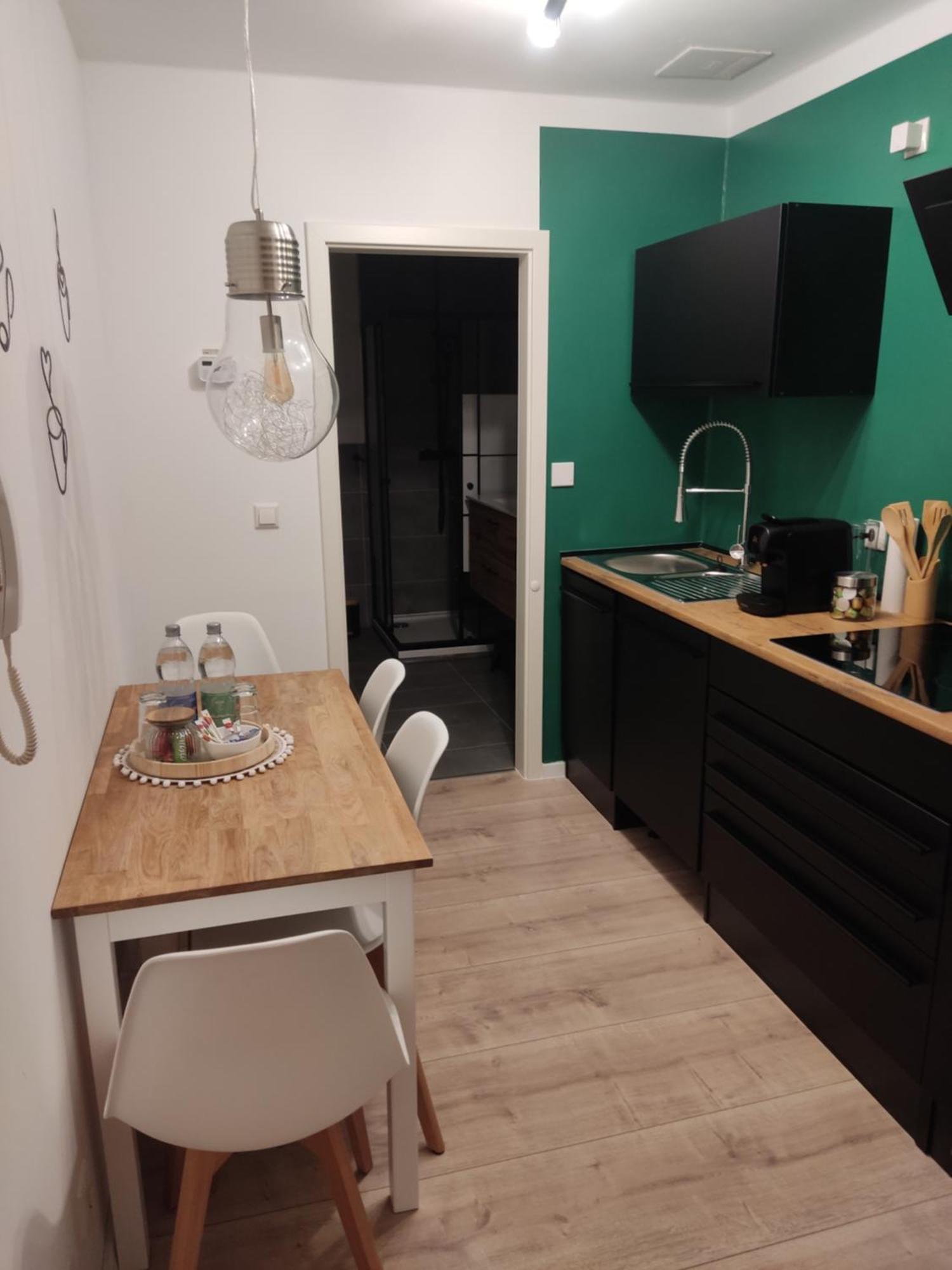 אלטיטינג Ferienwohnung Enzian - Naehe Kapellplatz - Oeffentlicher Parkplatz - Aufzug מראה חיצוני תמונה